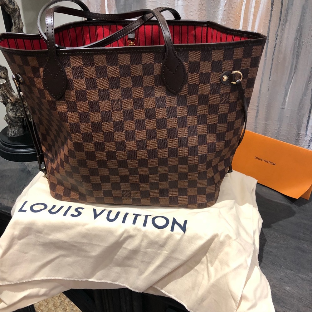 Louis Vuitton MM Neverfull Red Interior BRAND NEW